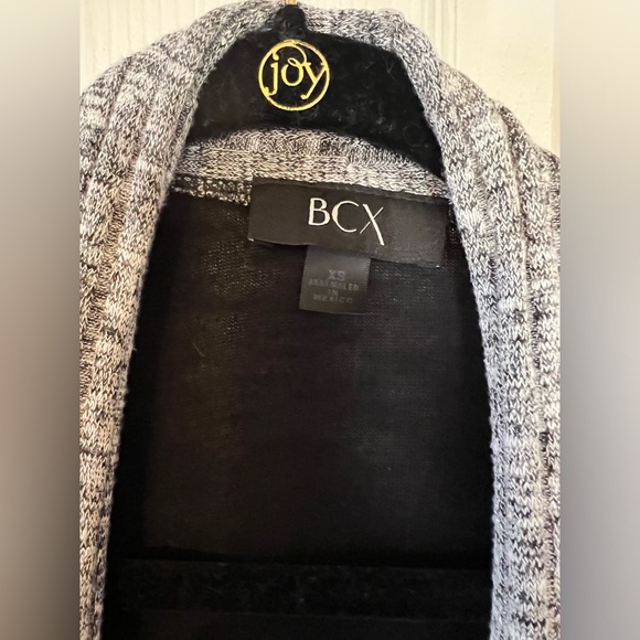 Two Toned Sweater Duster - Picture 2 of 2